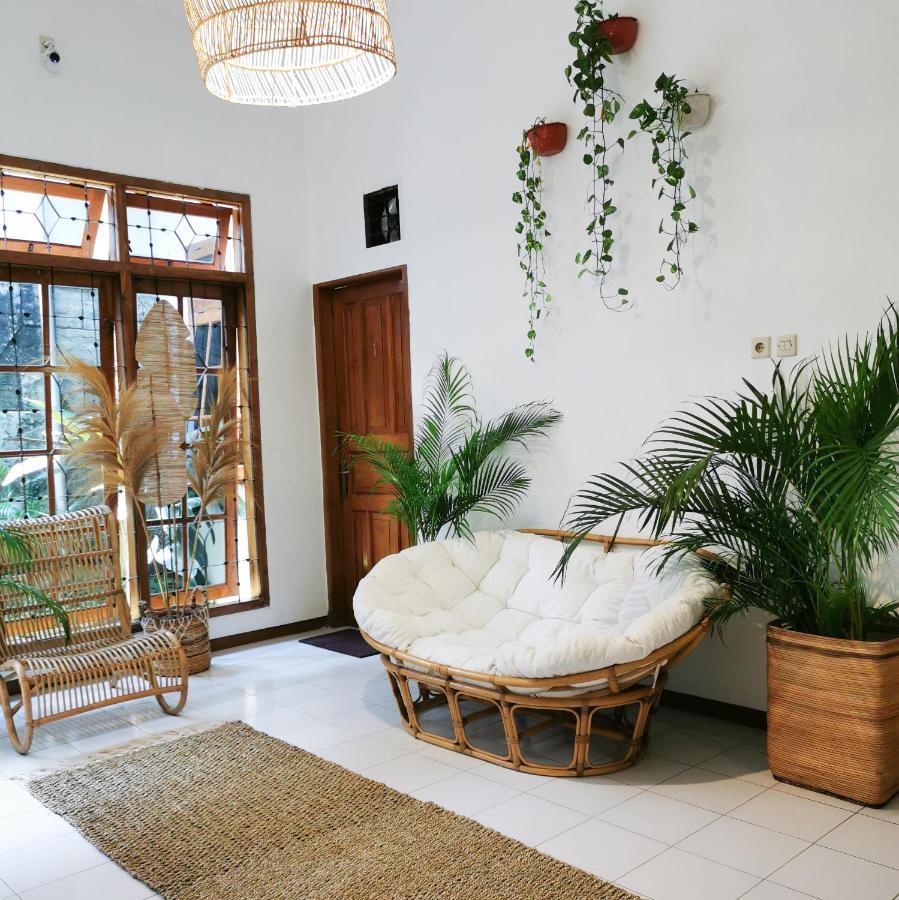 Snooze Ijen Hostel Banyuwangi  Exterior photo