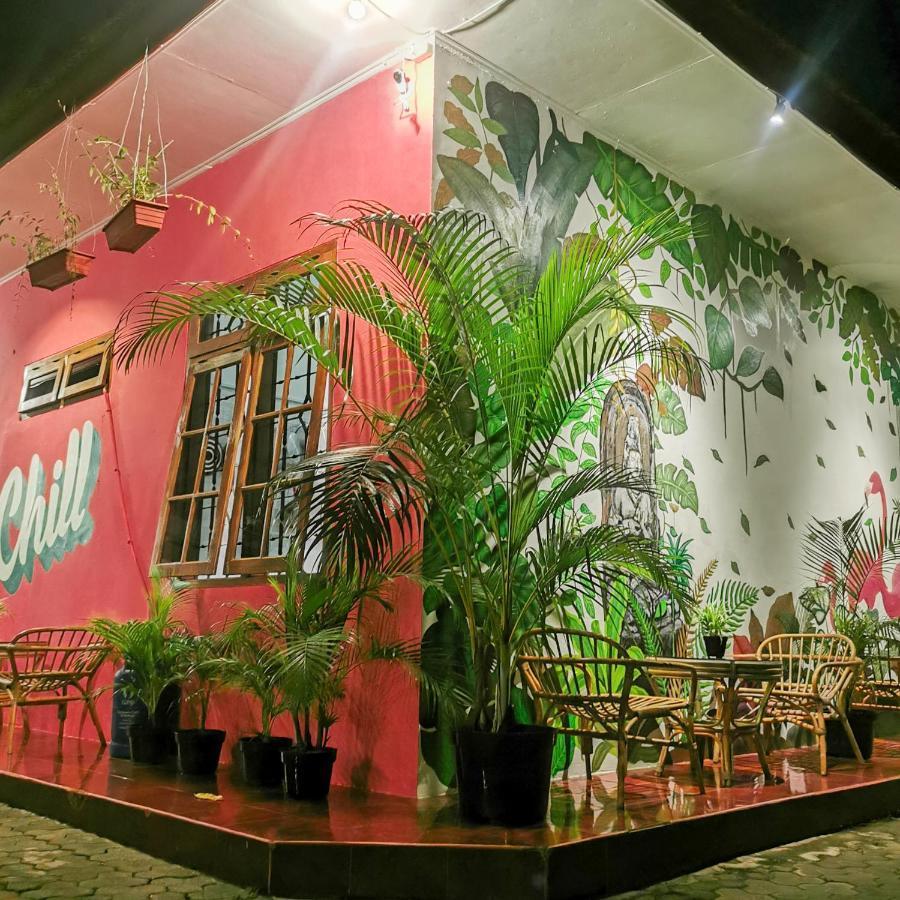 Snooze Ijen Hostel Banyuwangi  Exterior photo